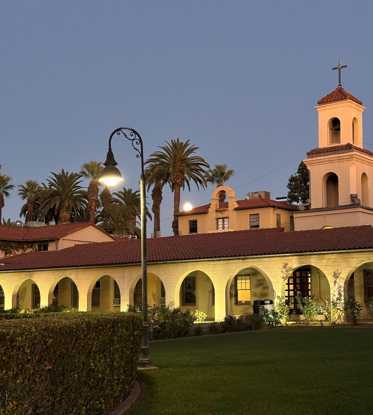 I have a strong foundation in strategy, consumer behavior, and digital advertising. Through my coursework, I’ve developed full marketing campaigns including audience personas, funnel strategy, paid ad concepts, and performance metrics. I’m especially inter